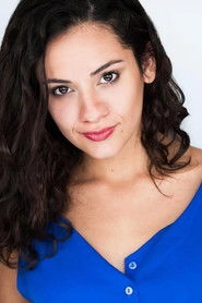 Ảnh diễn viên Isabelle McCalla
